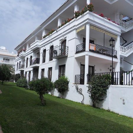 Apts Burriana Нерха Екстер'єр фото