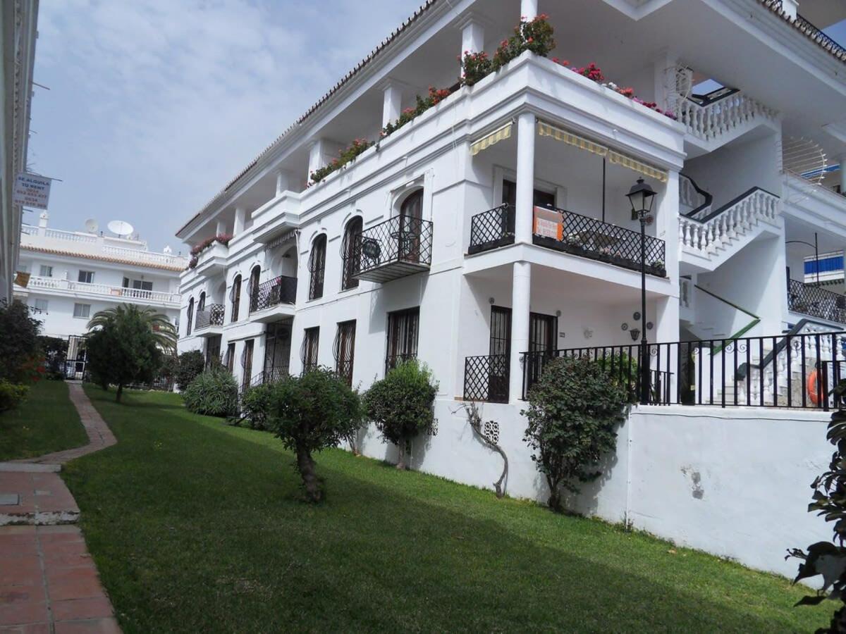 Apts Burriana Нерха Екстер'єр фото